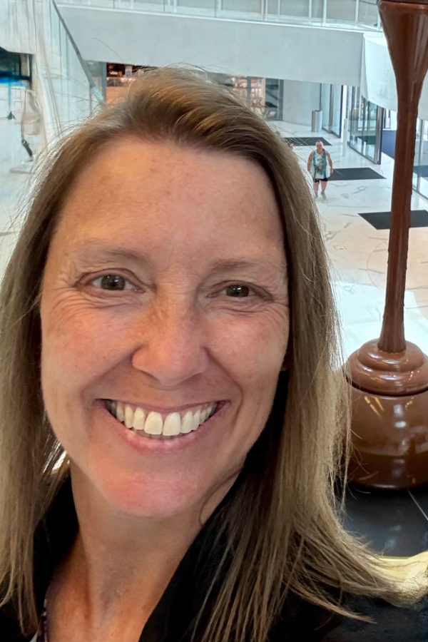 Cruise Brothers Travel Agent Tina Honeycutt